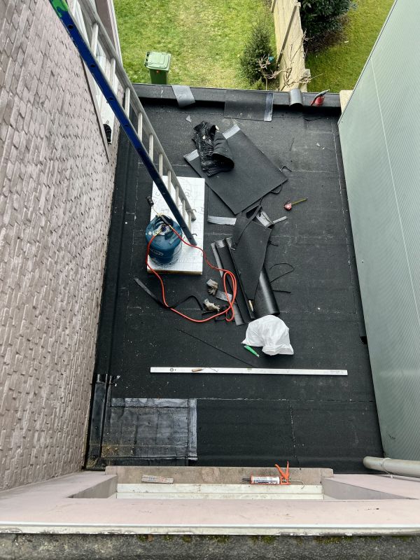 Signs Your Flat Roof Needs Repair